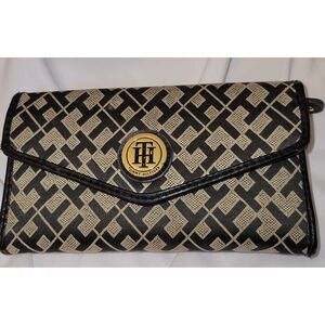 Tommy Hilfiger Geometric Black & Brown Checkbook Women Woman's Trifold Wallet